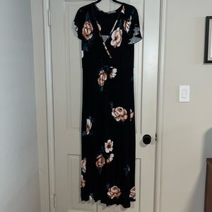 Loveappella Maxi Dress
